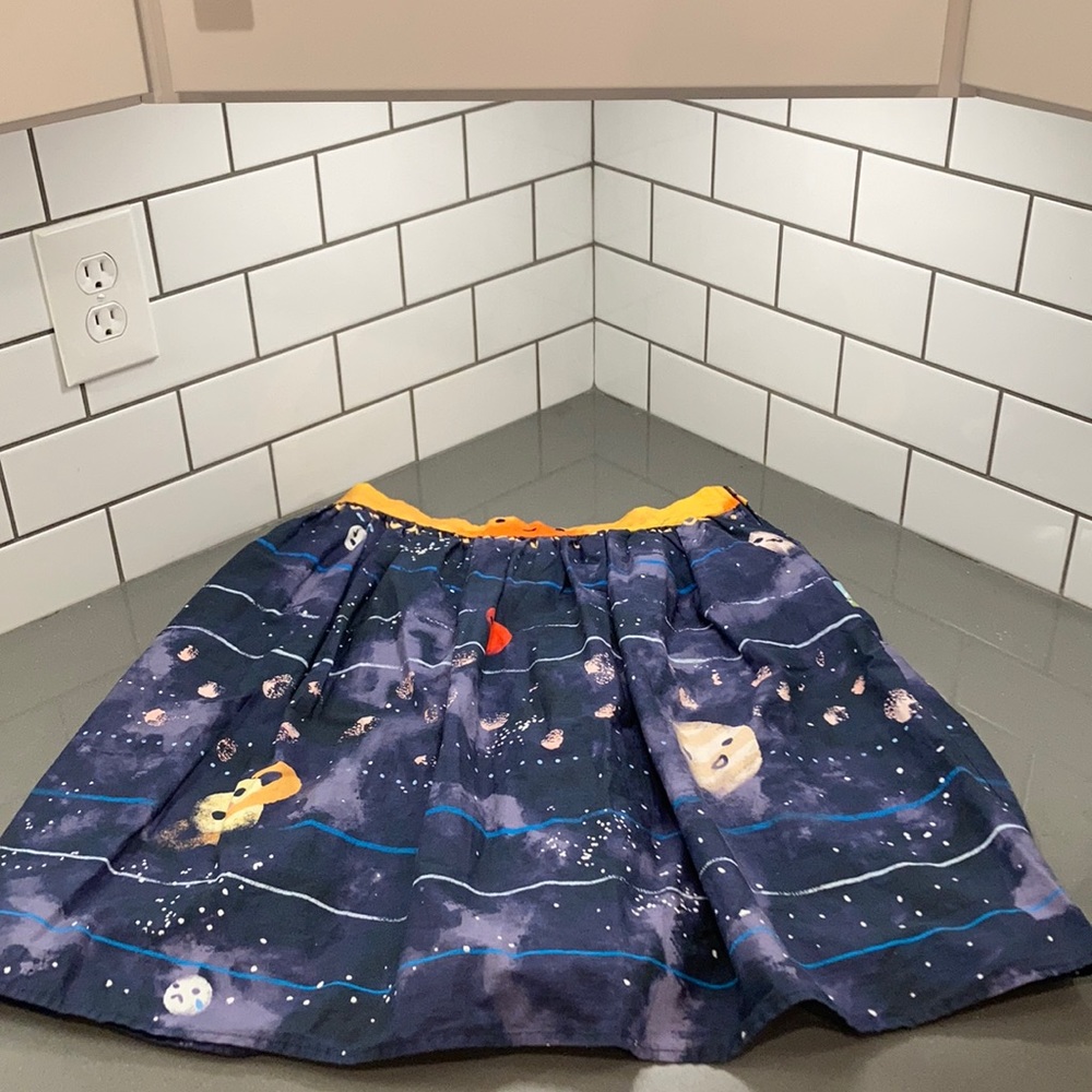 ModCloth solar system skirt large pockets !!!!